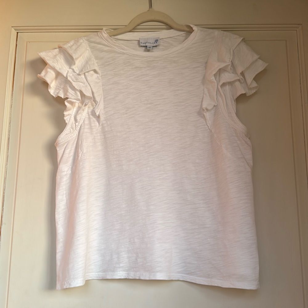 100% Ringspun Cotton Ruffle Cap Sleeve Shirt By Cartolina